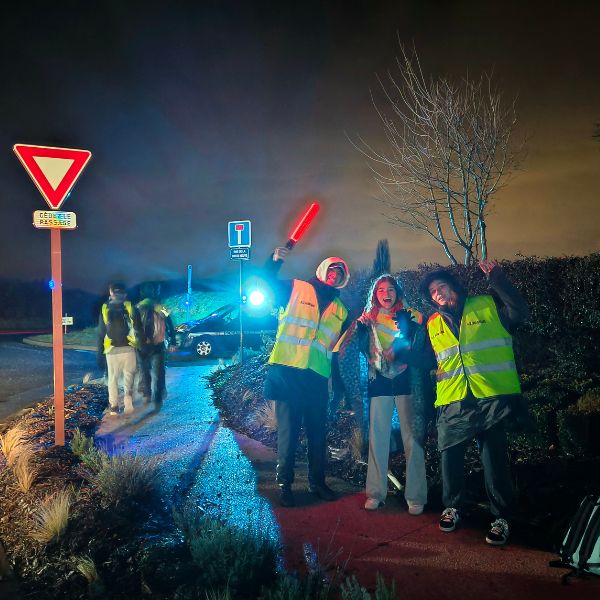 Balisage et fléchage pour indiquer la direction